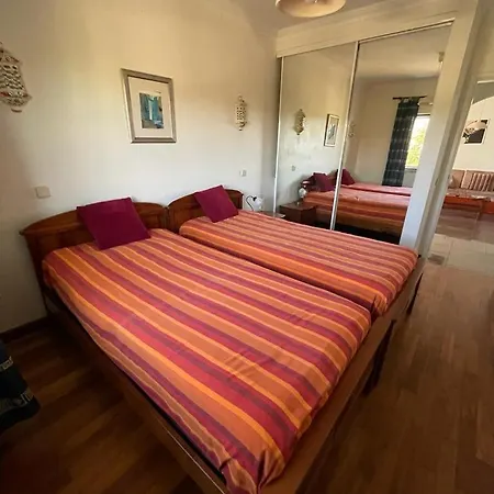 Vau Sea View, T2 Apartment, Close To Beach,ideal For Families Portimao