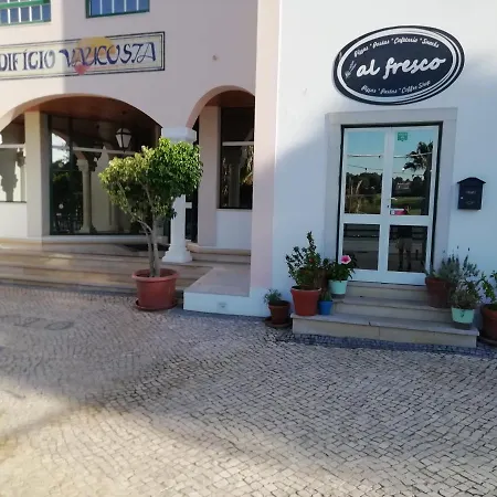 Vau Sea View, T2 Apartment, Close To Beach,ideal For Families Portimao