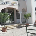 Vau Sea View, T2 Apartment, Close To Beach,ideal For Families * Portimao