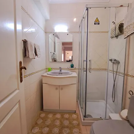 Vau Sea View, T2 Apartment, Close To Beach,ideal For Families Daire Portimão