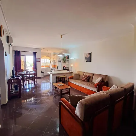 Vau Sea View, T2 Apartment, Close To Beach,ideal For Families Daire