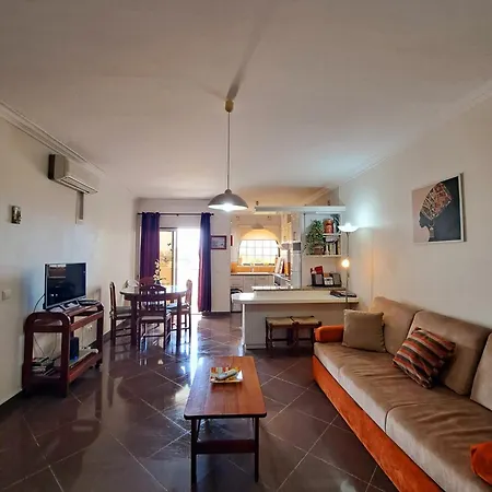 Vau Sea View, T2 Apartment, Close To Beach,ideal For Families Apartment Portimao